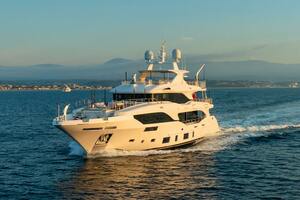 BELLA VITA 116ft Benetti Yacht For Sale