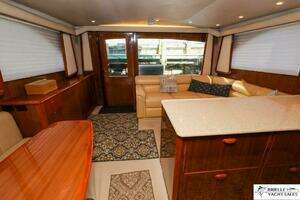 2005 Viking 45 Convertible thumbnail 19