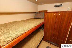 2005 Viking 45 Convertible thumbnail 25