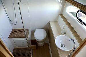 2018 Aquila 44 Yacht thumbnail 24