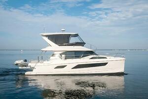 Mimi s Oasis 44ft Aquila Yacht For Sale