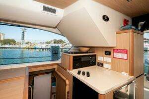 2018 Aquila 44 Yacht thumbnail 11