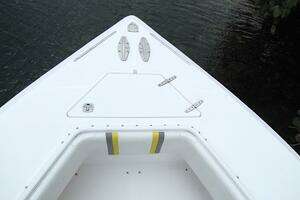 2005 Venture 34 thumbnail 8