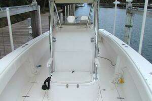 2005 Venture 34 thumbnail 9