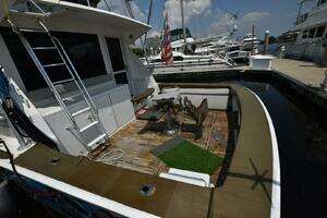 1997 Viking 50 Convertible thumbnail 3
