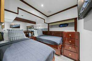 2006 Cheoy Lee Motoryacht thumbnail 22