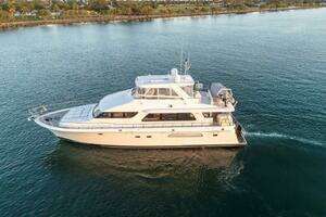 2006 Cheoy Lee Motoryacht thumbnail 12
