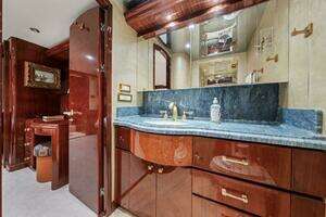 2006 Cheoy Lee Motoryacht thumbnail 26
