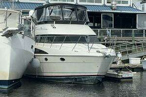2004 Meridian 459 Motoryacht thumbnail 4