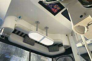 2004 Meridian 459 Motoryacht thumbnail 14