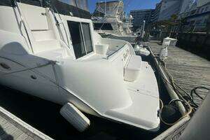 2004 Meridian 459 Motoryacht thumbnail 46