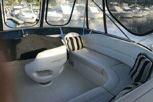 2004 Meridian 459 Motoryacht thumbnail 11