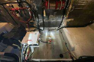 2004 Meridian 459 Motoryacht thumbnail 35
