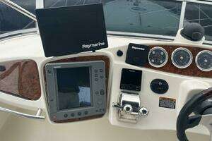 2004 Meridian 459 Motoryacht thumbnail 25