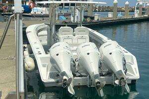  2016 Jupiter  Yacht For Sale in Jaco 