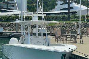  2016 Jupiter  Yacht For Sale in Jaco 