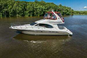 2005 Sea Ray 420 Sedan Bridge thumbnail 1