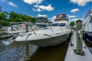 2005 Sea Ray 420 Sedan Bridge thumbnail 6