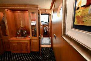 Captivator 84ft Palmer Johnson Yacht For Sale