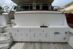 Captivator 84ft Palmer Johnson Yacht For Sale