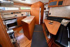 Captivator 84ft Palmer Johnson Yacht For Sale