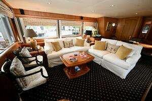 Captivator 84ft Palmer Johnson Yacht For Sale