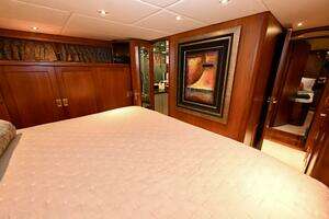 Captivator 84ft Palmer Johnson Yacht For Sale