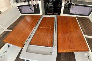 2014 Beneteau Oceanis 48 thumbnail 10