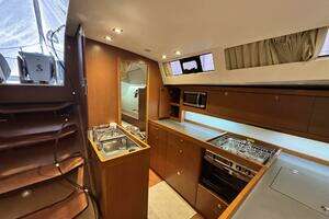 2014 Beneteau Oceanis 48 thumbnail 58
