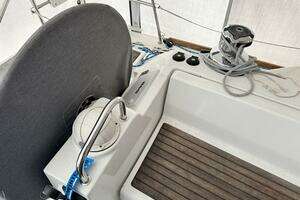 2014 Beneteau Oceanis 48 thumbnail 15