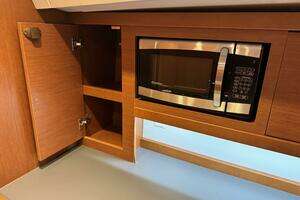 2014 Beneteau Oceanis 48 thumbnail 30