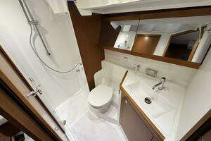2014 Beneteau Oceanis 48 thumbnail 26