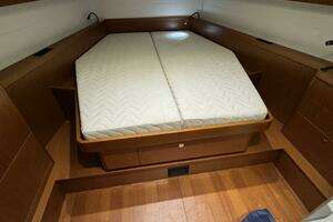 2014 Beneteau Oceanis 48 thumbnail 41