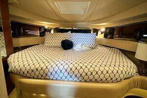 2002 Sea Ray 380 Sundancer thumbnail 14