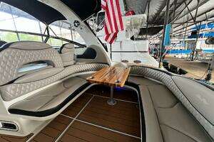 2002 Sea Ray 380 Sundancer thumbnail 12