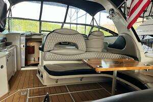 2002 Sea Ray 380 Sundancer thumbnail 23