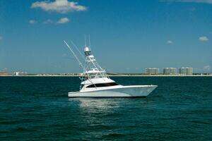 2018 Viking 62 Convertible thumbnail 44