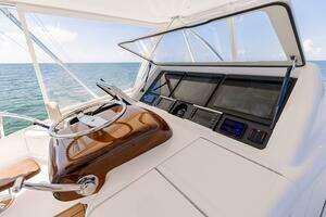 2018 Viking 62 Convertible thumbnail 32