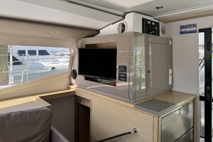 2017-fountaine-pajot-helia-44-evolution-sail-9683103-2025021