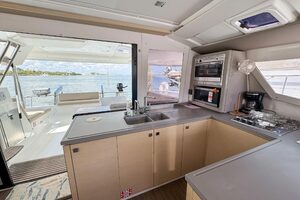 2017-fountaine-pajot-helia-44-evolution-sail-9683103-2025021