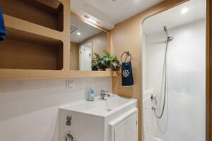 42ft Lagoon Yacht For Sale