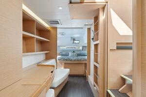 42ft Lagoon Yacht For Sale