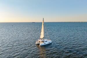 42ft Lagoon Yacht For Sale