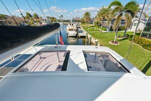 42ft Lagoon Yacht For Sale
