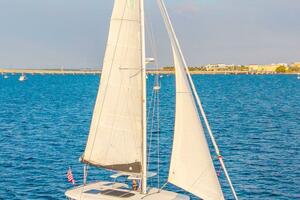42ft Lagoon Yacht For Sale