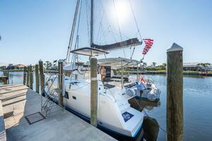 42ft Lagoon Yacht For Sale