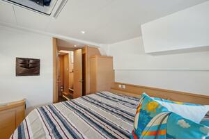 42ft Lagoon Yacht For Sale