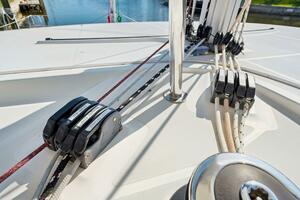 42ft Lagoon Yacht For Sale