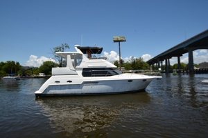 35ft Carver Yacht For Sale
