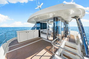 54ft Aquila Yacht For Sale